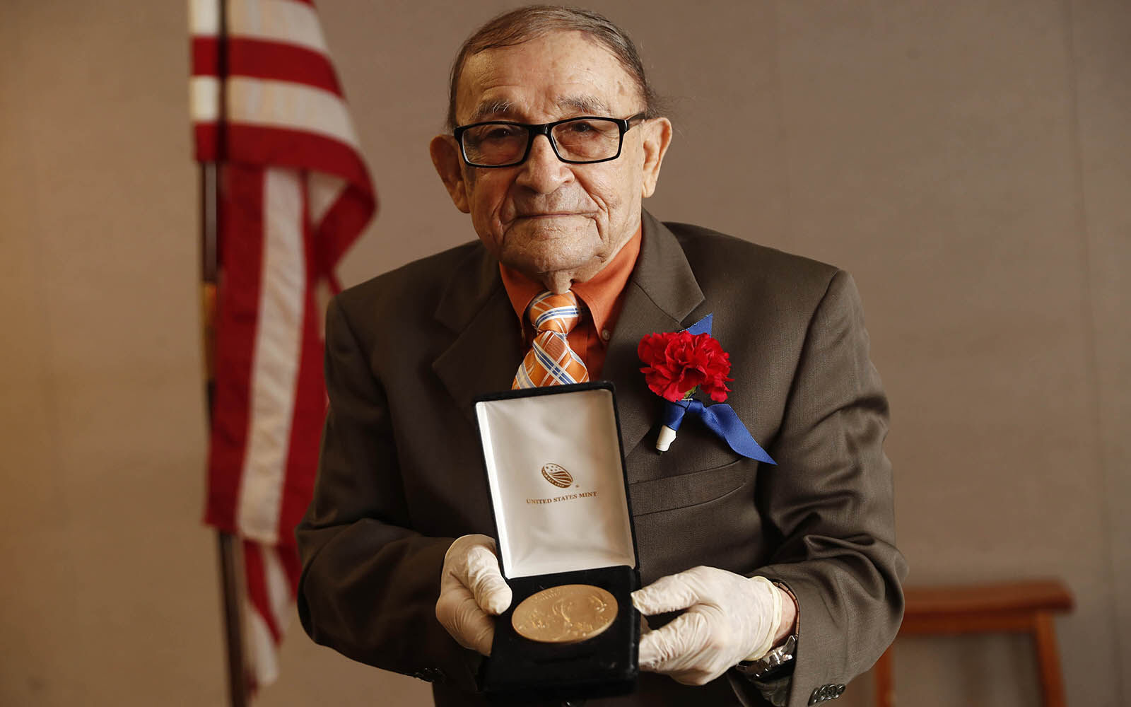 Gold medal recipient